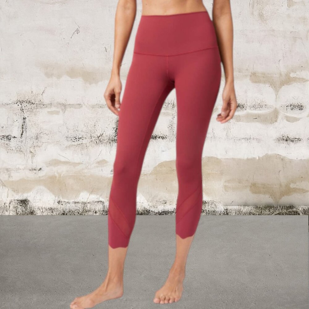Lululemon Wunder Under Crop High-Rise Roll Down Scallop Full-On Luxtreme Size 6